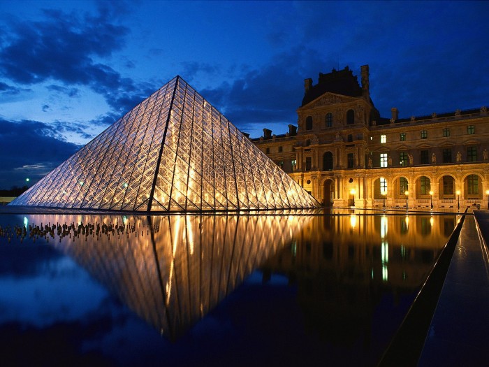 Provedite romantičnih 7 dana u Parizu za samo 169 eura - Avion + takse + 7 noćenja u apartmanu u centru Pariza